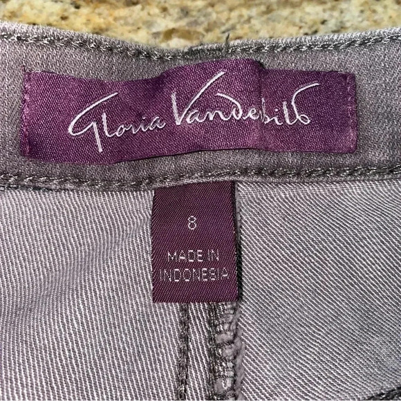 Gloria Vanderbilt Size 8 Like New Gray Jeans Amanda With Stretch - Picture 3 of 9